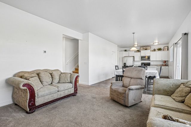 332 STONE DR, Santaquin, UT 84655
