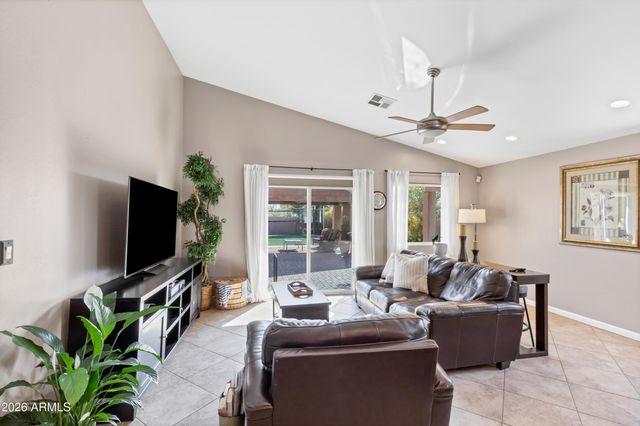 1329 E MESCAL Street, Phoenix, AZ 85020