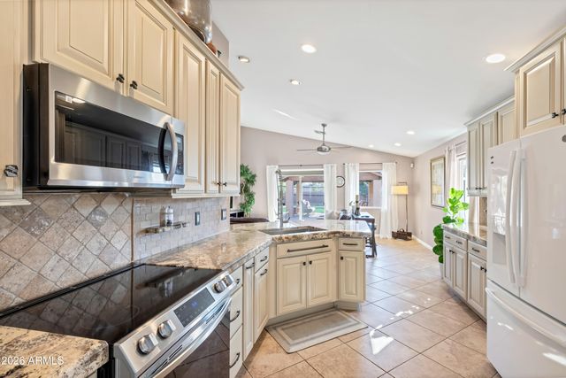 1329 E MESCAL Street, Phoenix, AZ 85020