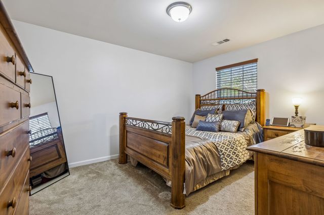 2512 Janalyn Trce, Hermitage, TN 37076