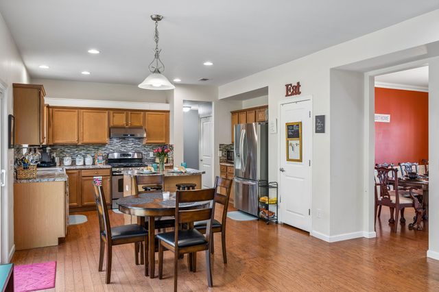 2512 Janalyn Trce, Hermitage, TN 37076