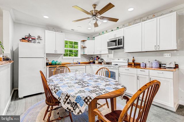 274 REGINA RD, Lancaster, VA 22503