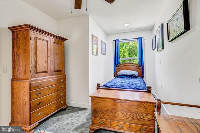 274 REGINA RD, Lancaster, VA 22503