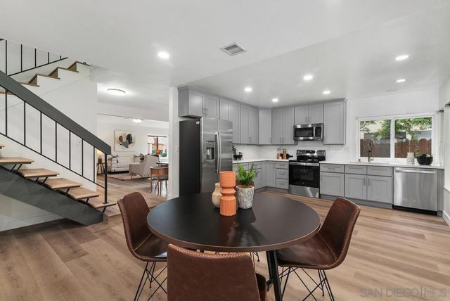 8468 Calle Morelos, San Diego, CA 92126