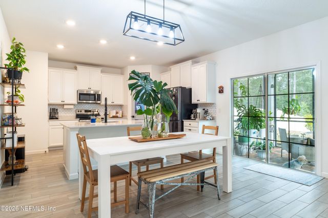 9888 LOVAGE Lane, Jacksonville, FL 32219