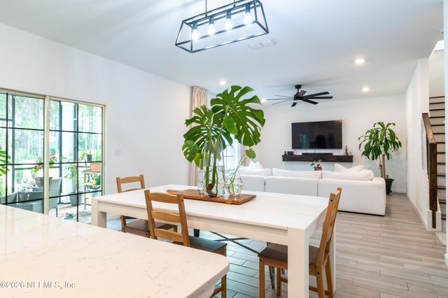 9888 LOVAGE Lane, Jacksonville, FL 32219