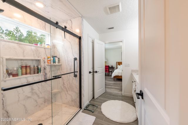 9888 LOVAGE Lane, Jacksonville, FL 32219