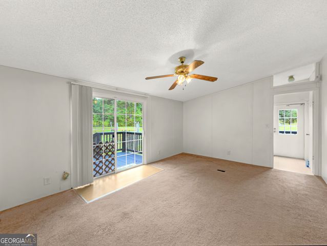 141 Gamecock Way, Barnesville, GA 30204
