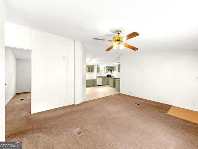 141 Gamecock Way, Barnesville, GA 30204