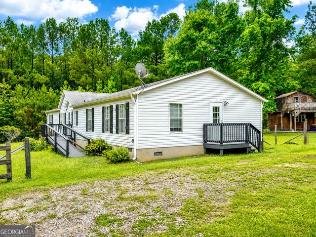 141 Gamecock Way, Barnesville, GA 30204