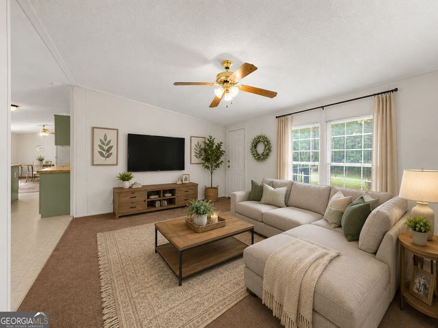 141 Gamecock Way, Barnesville, GA 30204
