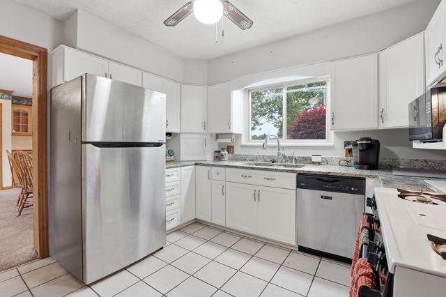 1003 Lynwood Avenue, Circleville, OH 43113