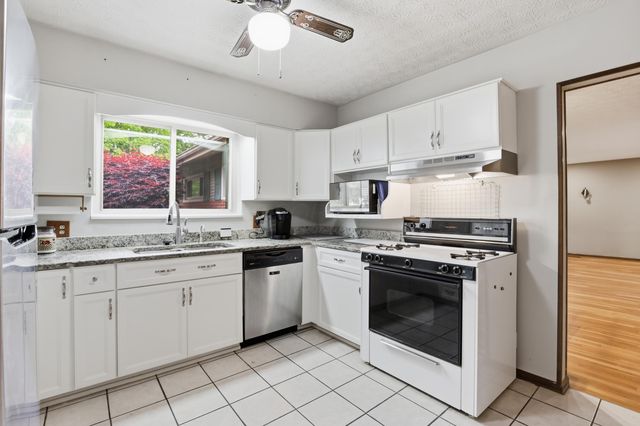 1003 Lynwood Avenue, Circleville, OH 43113