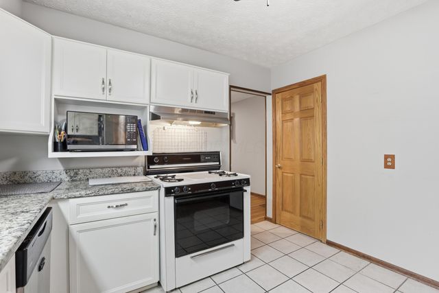 1003 Lynwood Avenue, Circleville, OH 43113