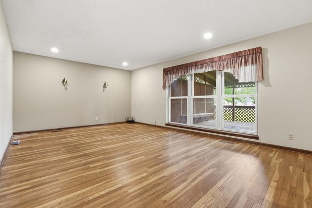 1003 Lynwood Avenue, Circleville, OH 43113