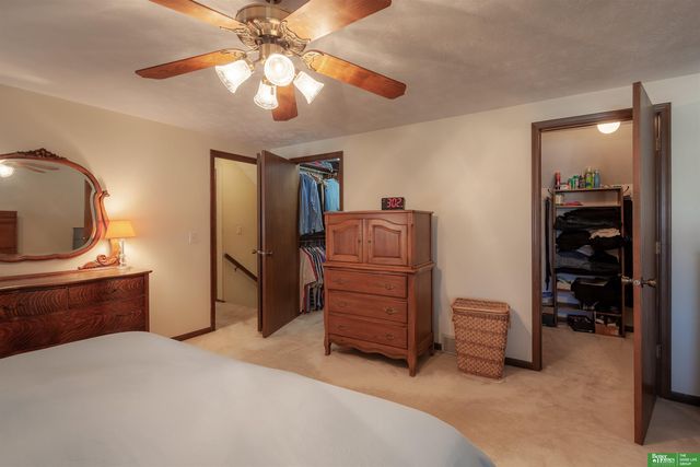 13818 Marinda Circle, Omaha, NE 68144