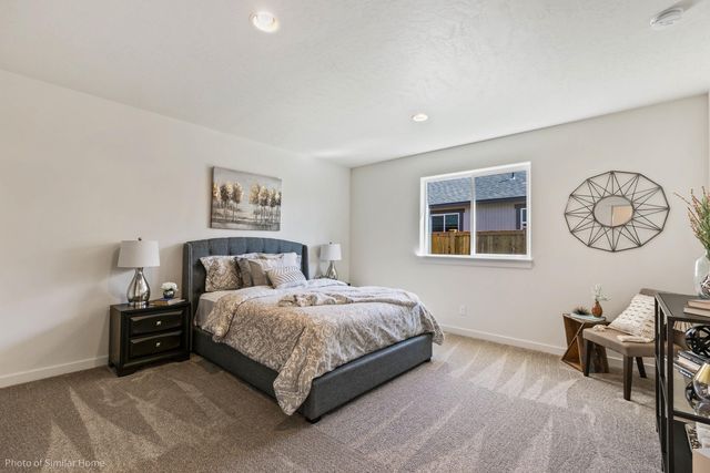 8709 N Hemlock Rd, Spokane, WA 99208