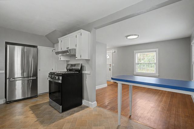 3 Birchwood Place, Dover, NH 03820