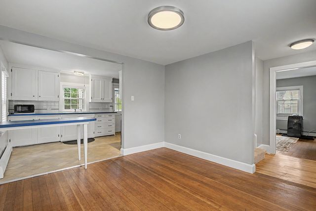 3 Birchwood Place, Dover, NH 03820