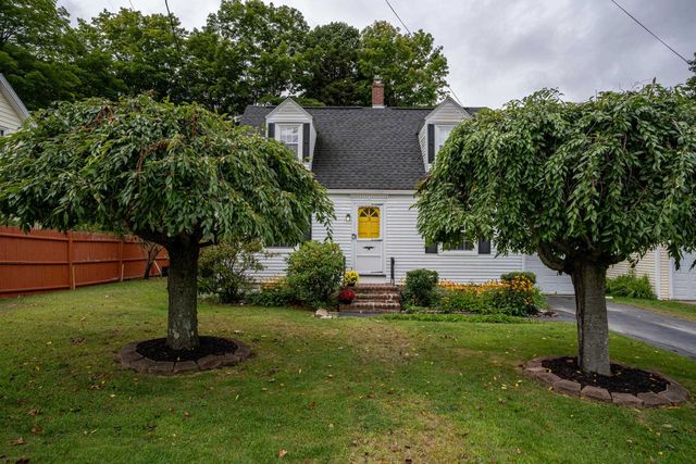 3 Birchwood Place, Dover, NH 03820
