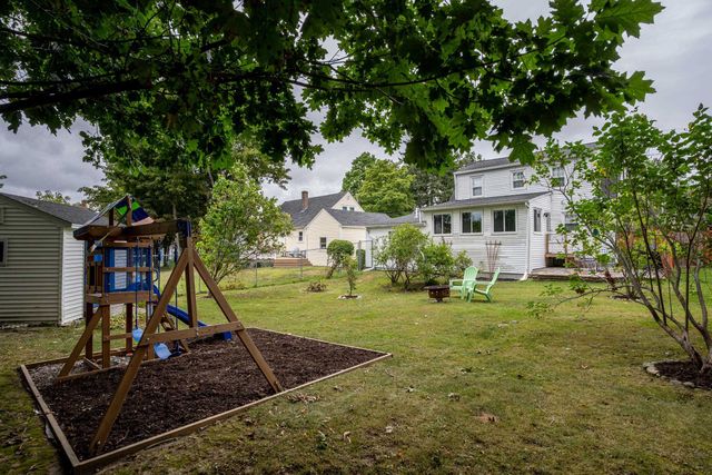 3 Birchwood Place, Dover, NH 03820