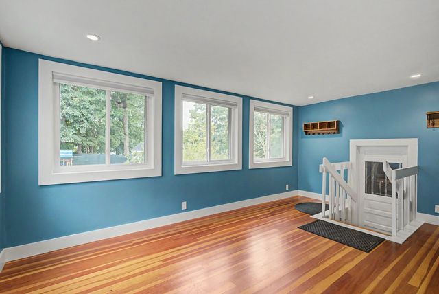 3 Birchwood Place, Dover, NH 03820