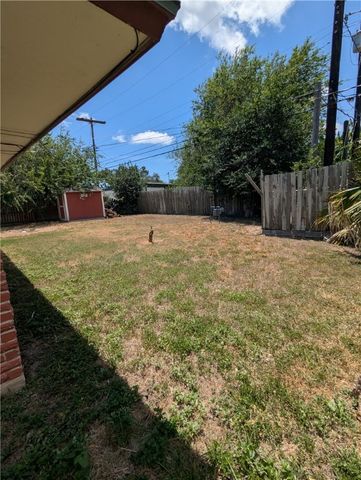 4017 Tripoli Dr, Corpus Christi, TX 78411