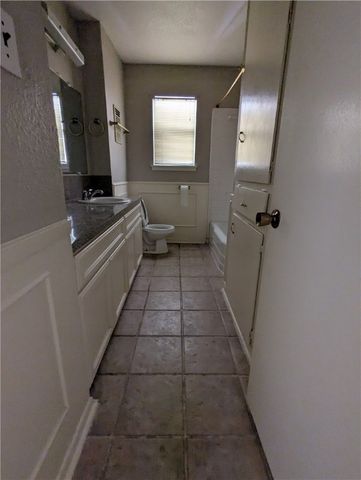 4017 Tripoli Dr, Corpus Christi, TX 78411
