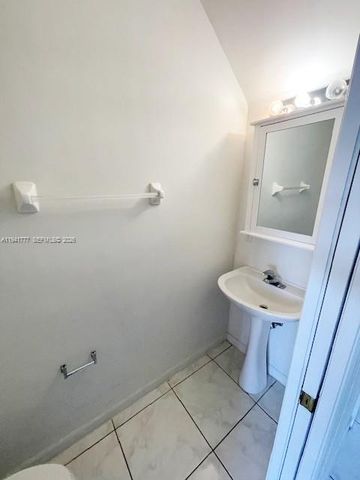 5230 Palmbrooke Cir -, West Palm Beach, FL 33417