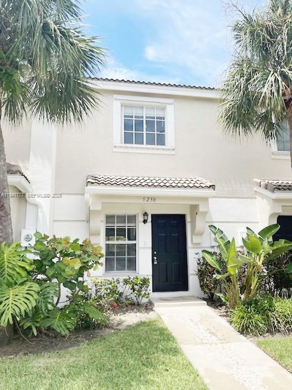 5230 Palmbrooke Cir -, West Palm Beach, FL 33417