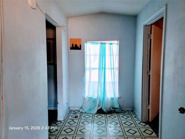 1909 Lariat Lane, Burleson, TX 76028