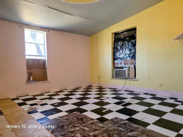 1909 Lariat Lane, Burleson, TX 76028