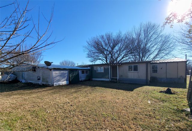 1909 Lariat Lane, Burleson, TX 76028