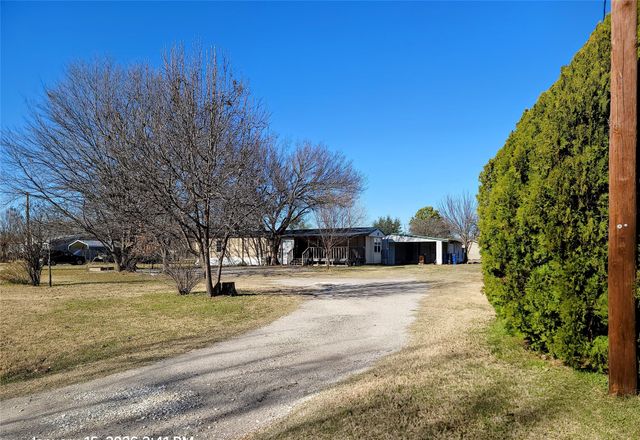 1909 Lariat Lane, Burleson, TX 76028