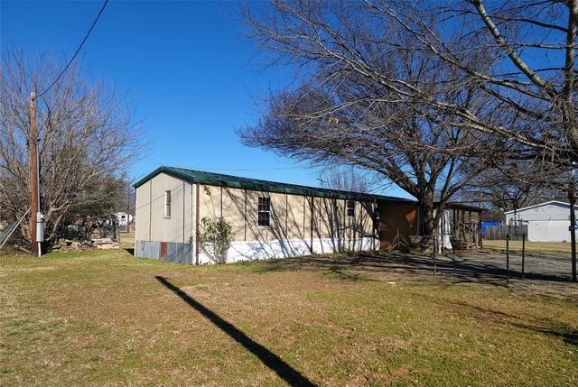 1909 Lariat Lane, Burleson, TX 76028