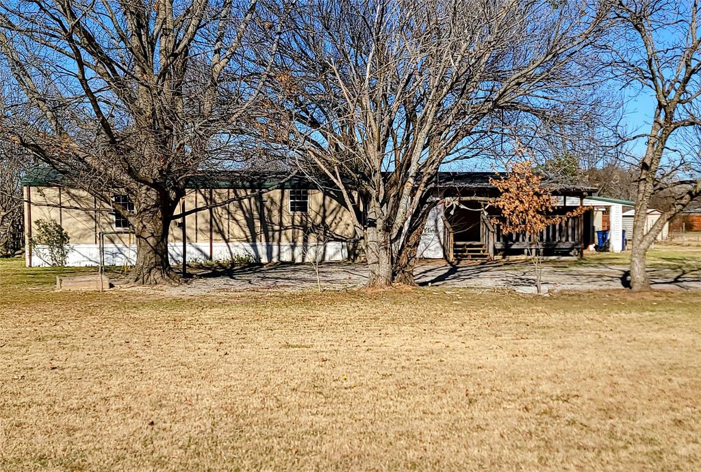 1909 Lariat Lane, Burleson, TX 76028