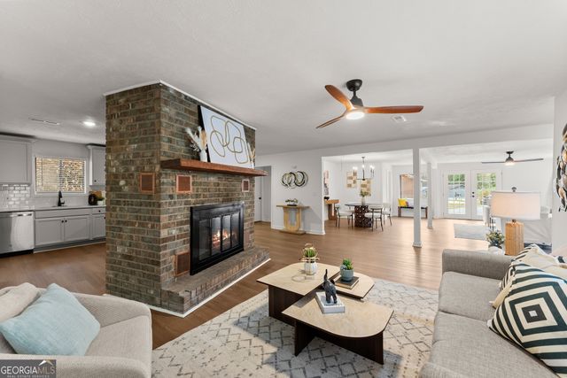 7 Dry Pond Drive, Clayton, GA 30525