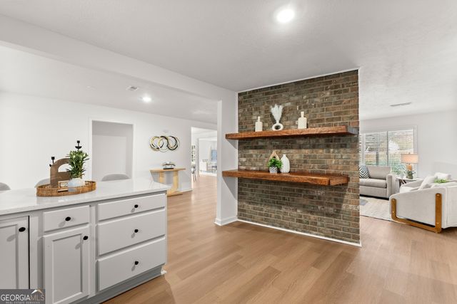 7 Dry Pond Drive, Clayton, GA 30525