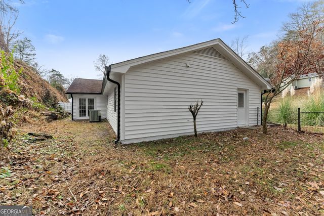 7 Dry Pond Drive, Clayton, GA 30525