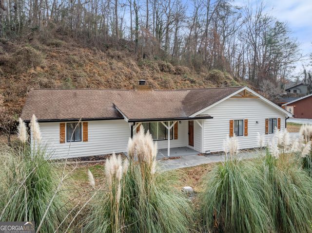 7 Dry Pond Drive, Clayton, GA 30525