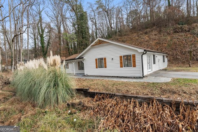 7 Dry Pond Drive, Clayton, GA 30525