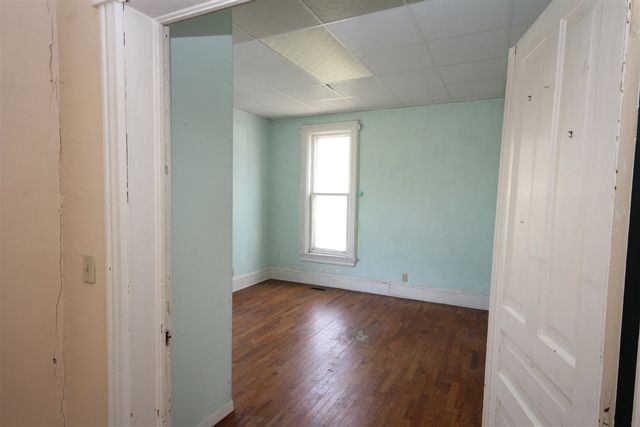 304 E Prairie Street, Vicksburg, MI 49097