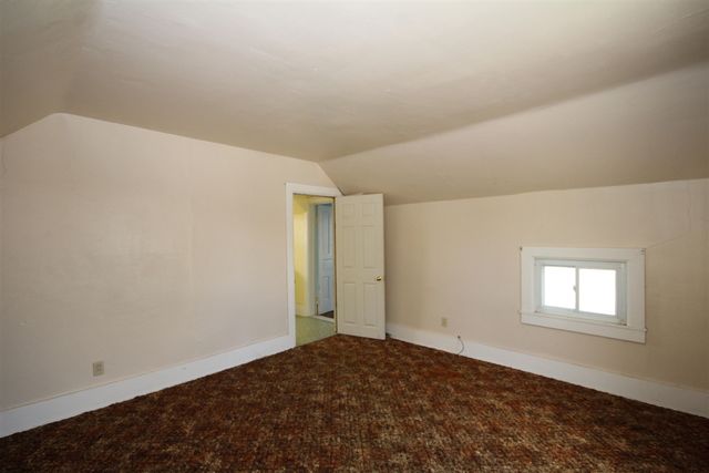 304 E Prairie Street, Vicksburg, MI 49097