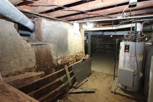 304 E Prairie Street, Vicksburg, MI 49097