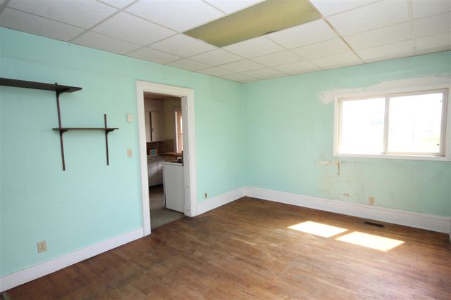 304 E Prairie Street, Vicksburg, MI 49097