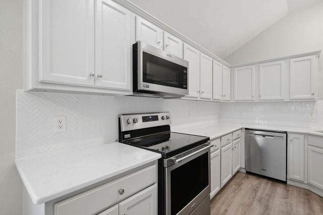 117 Harbour Town Circle, Montgomery, TX 77356