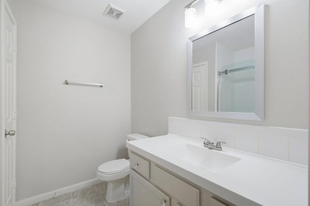 117 Harbour Town Circle, Montgomery, TX 77356