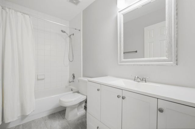 117 Harbour Town Circle, Montgomery, TX 77356