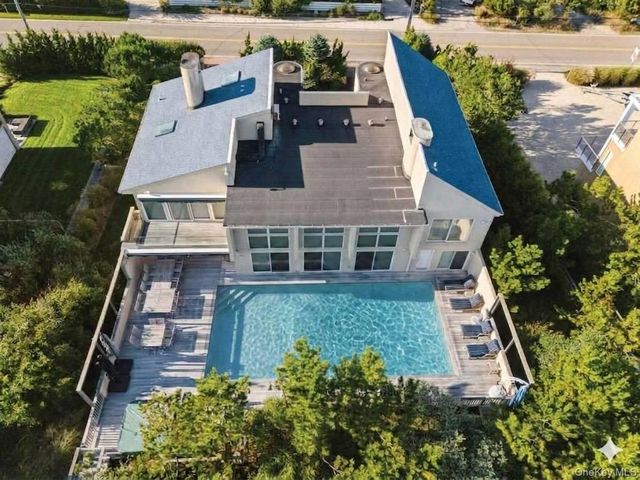 521 Dune Road, Westhampton Beach, NY 11978
