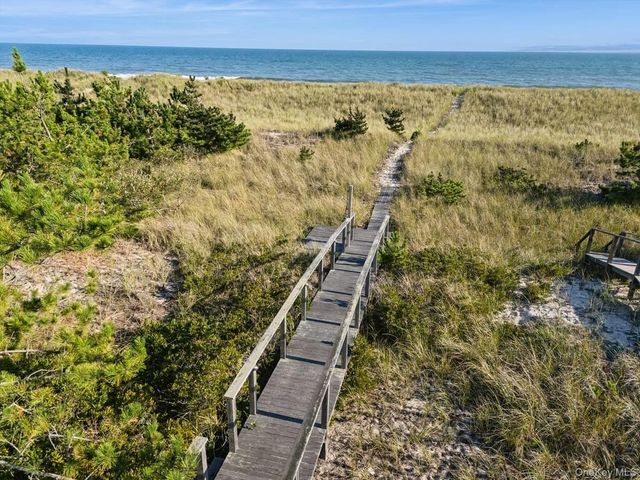 521 Dune Road, Westhampton Beach, NY 11978
